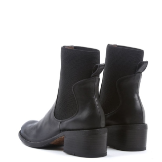 Fiorentini + Baker - Fiorentini+Baker Rizzo-Roke