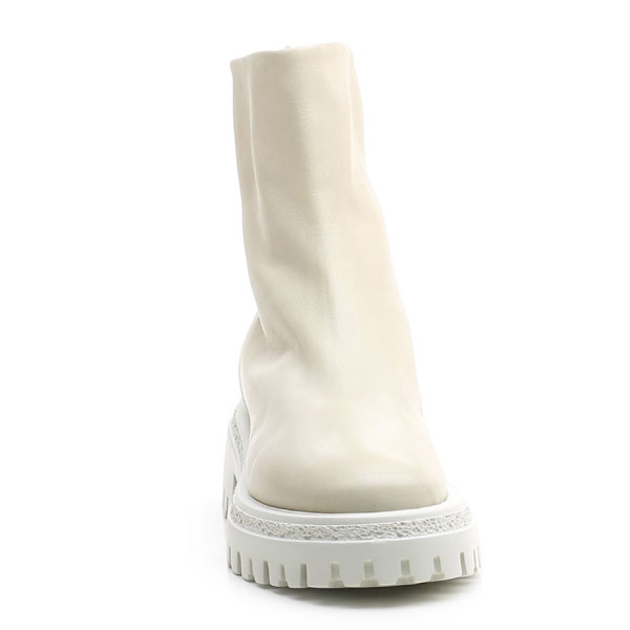 Halmanera - Fiorentini+Baker Rama26 Ivory